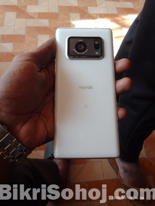 sharp aquos r6